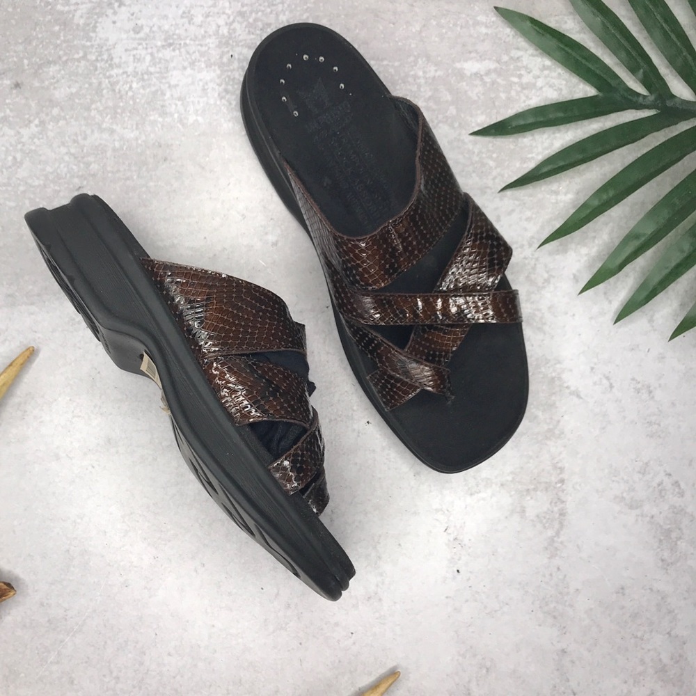 Mephisto Brown Lizard Snakeskin Strappy Sandals